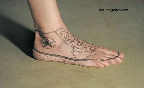 Imagen Tatuaje en los pies ....